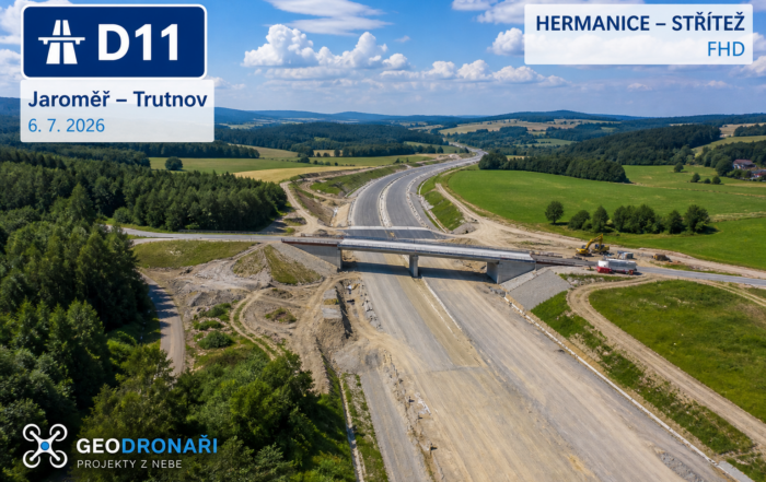 Letecký pohled na výstavbu dálnice D11 v úseku Hermanice–Střítež mezi Jaroměří a Trutnovem, 6. 7. 2026